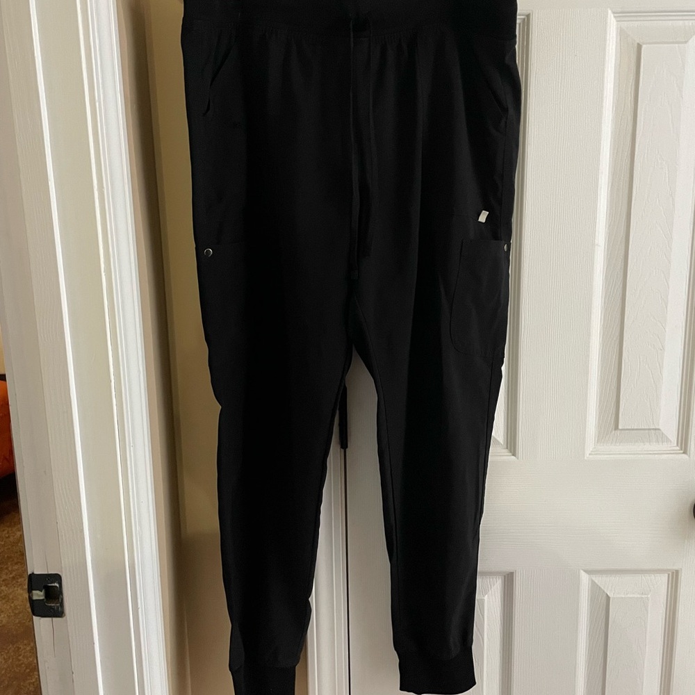 Women’s Black Jogger Scrub Pants